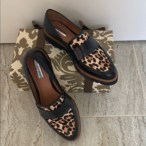 Women’s shoes